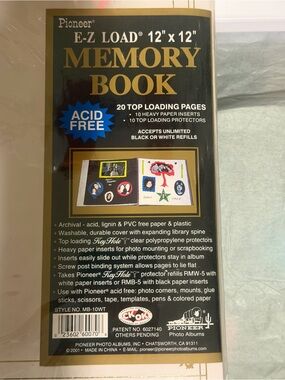 PIONEER Black & Gold 12" x 12" E-Z Load Memory Book